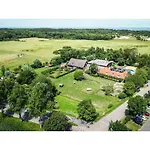 Tasteful Apartment In Vrouwenpolder Close To The Beach